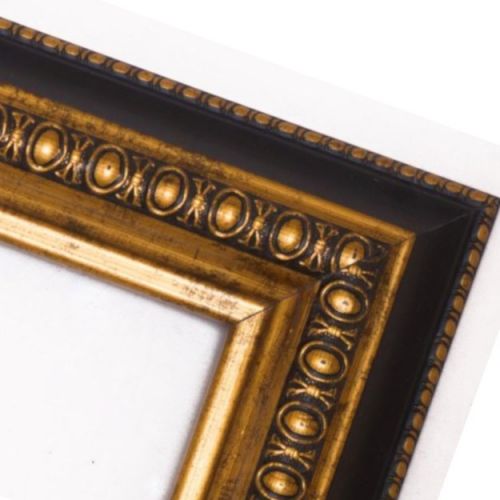 Czarna ze złotym ornamentem